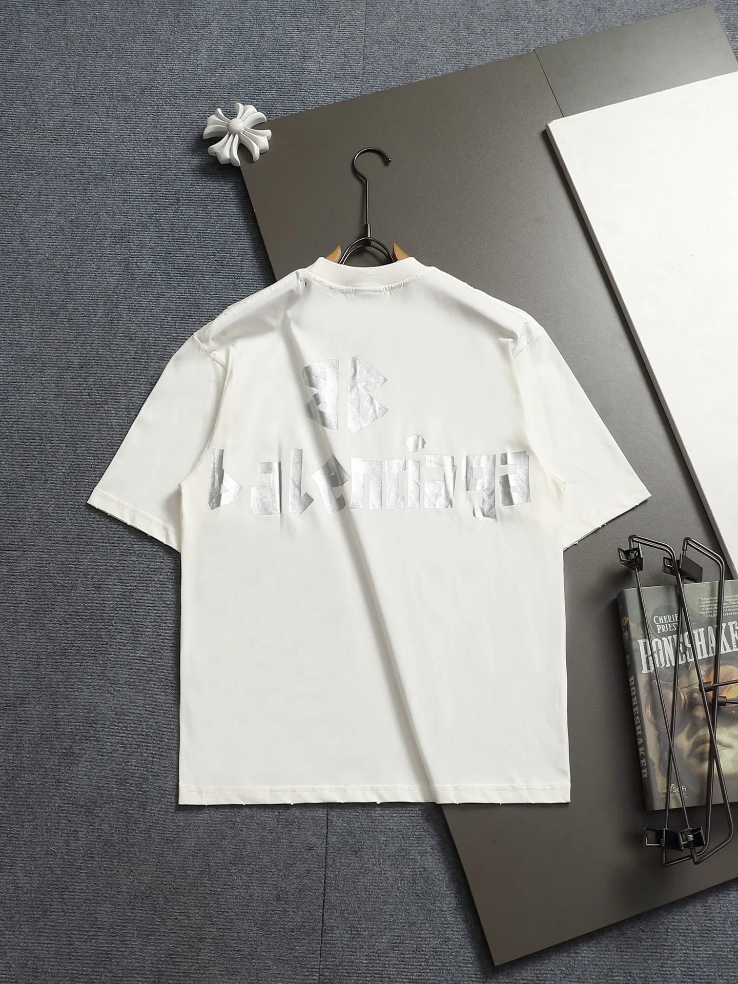 BALENCIAGA 2026 Logo ， Retro Same Style T 320 Versatile : Black Size：XS S M L